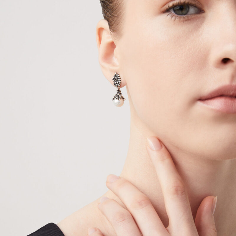 Orecchini DROPS MINI PENDENTI con PERLE NATURALI lunghezza cm 1.5