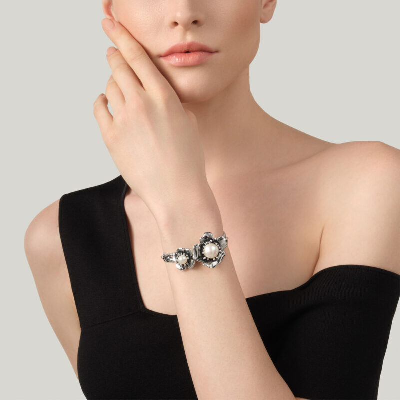 Bracciale MAGNOLIA con PERLE BIANCHE NATURALI lunghezza cm 19