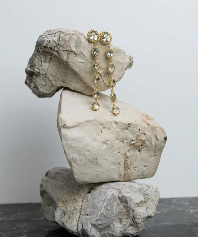 Waiting for Apericena Party at @giorgiaboutique_
@aquamarina_gioielli_san_marino @mariaeluisajewels