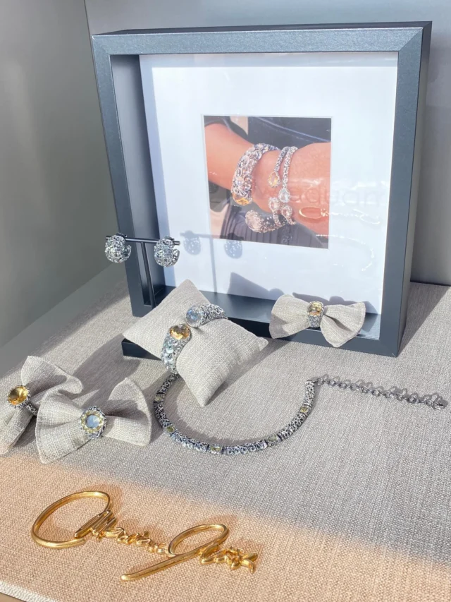 Un timido raggio di sole…@aquamarina_gioielli_san_marino
@mariaeluisajewels📍viale antonio onofri 11, a due passi dal centro storico
📲 info whatsapp 335 5458437
☎️ telefono negozio 0549 992135E Online, per rendere a tutti i nostri speciali clienti una vicinanza quotidiana